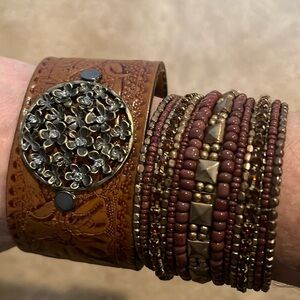2 Cuff bracelets